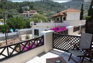 Pleoussa Studio and Apartments Skopelos Greece