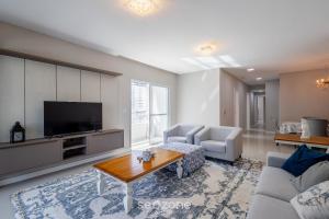 Apto c Churrasqueira a 550m da Praia RAA0301