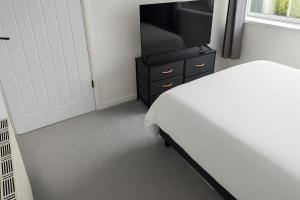 Central Cornwall Home