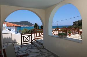 Pleoussa Studio and Apartments Skopelos Greece