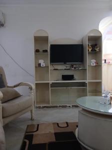 شقه مميزه في عرابيا الغردقه امام فندق بيروت