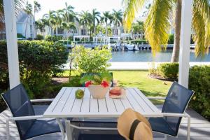 Snug Harbour View Condo #1 - 4hvězdičkové hotely ve městě George Town