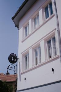 R34 Boutique Art Hotel