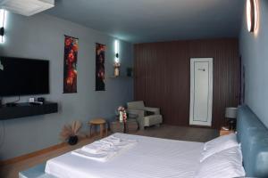 R34 Boutique Art Hotel