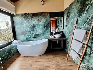 Altipacha Valley Q Lodge