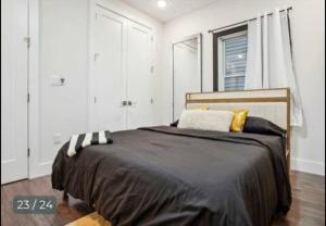 Contemporary Luxury 3 Bdr Apt for 6 with Free Parking