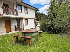 Pamporovo Duplex Apartment Fireplace 2 Bathrooms Shuttle