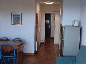 Studio vue mer pour 4 personnes, Wi-Fi inclus ! - FR-1-827-37