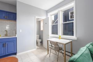 Modern 1BR Near NYC Pet-Friendly with Laundry Unit