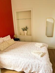 Le Sablésien 4 personnes,salon et cuisine entre centre ville et gare