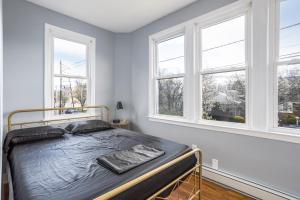 Modern 1BR Near NYC Pet-Friendly with Laundry Unit