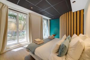 Ultra luxury and garden!