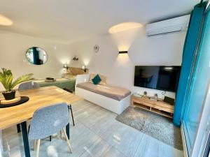 Studio moderne près de la plage & Monaco, Parking