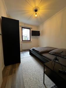 Wohlfühlen mit viel Raum und Garten am RHEIN