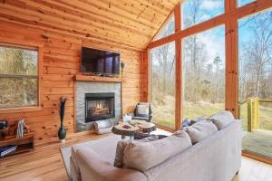 Fern Haven A modern take on Hocking Hills cabins