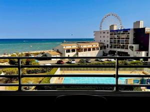 Barcaresa Grand T3 sea view with pool - 4hvězdičkové hotely ve městě Le Barcarès