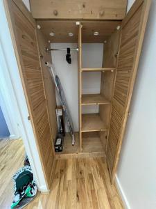 Chic 2-Bed Flat Trendy East London