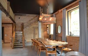 Chalet Le Petit Bes by Leavetown Vacations