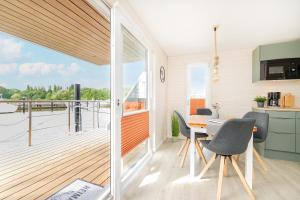 Hausboot MeerZeit an der Ostsee
