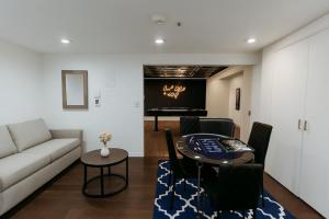 Drift Haus 4 and half BR Mountain Lodge