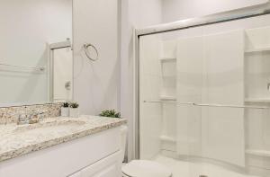 7643 Beautiful 6-Bedroom Family Home with Private Pool near Disney World