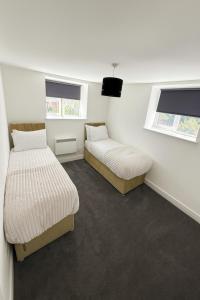 Kehoes Pad Near Etihad Stadium & Coop Live Arena Sleeps 4