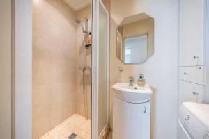 Free parking in the yard Quiet area City center