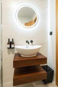 Einik Luxury Apartments