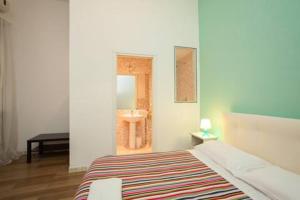 Large Apartment near Coliseum