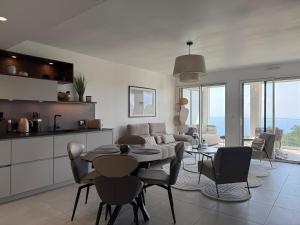 2-bedroom apartment with breathtaking ocean view