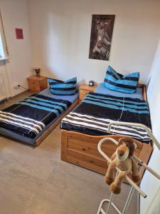 Herzlich inmitten der Weinreben