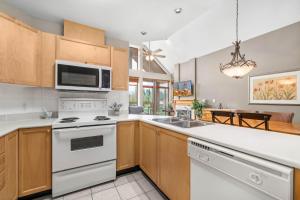2BR in Nicklaus North, Mountain Views, Bright and Spacious, Tranquil Location