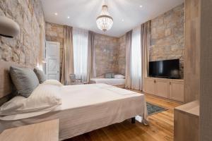Tifani Luxury Rooms 3