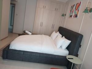 Royal Oaks Recedency