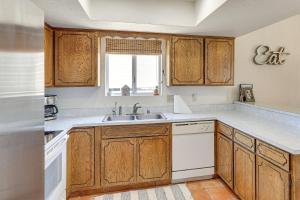 Swim, Grill & Chill: Lake Havasu City Getaway