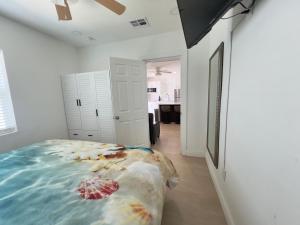 Downtown Central 1B-1B #2