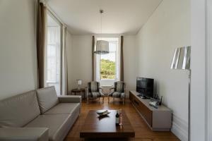 Casa de Cambres - by RowdHouses