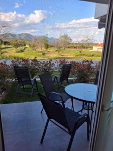 Iro Residence at Paralia Ofriniou