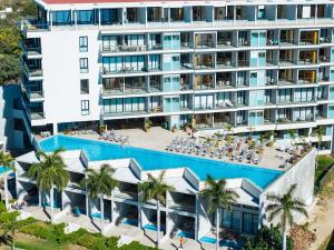 Beachfront, Zantamar 405B