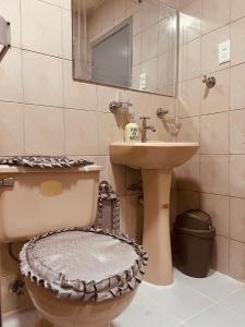 AShostEcuador, Quito, rooms & suits, Quito cerca parque La Carolina