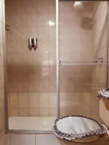 AShostEcuador, Quito, rooms & suits, Quito cerca parque La Carolina