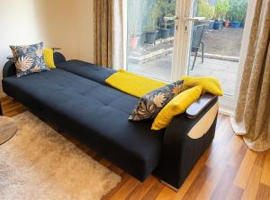 Modern 3-Bedroom, Free Parking, Big Garden, Pet Friendly, Super-fast WiFi!