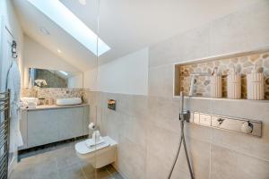 The Beach Hideaway - Lancing