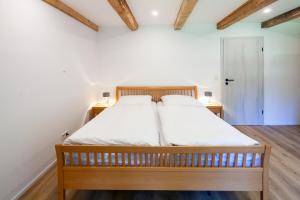 Landhaus Auerling, Chalet am Wald mit Sauna, Kamin & Garten