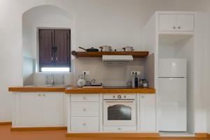 Katharsis Palace 15th Century Art Hotel at Naxos Old Town II