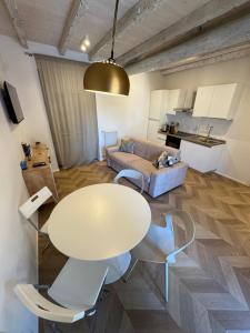 Pedroom Via San Tomaso