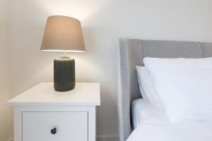 The Hub MK- 1 bed Luxe Apartment