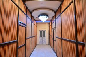 Hotel Siddhivinayak I Luxury Stay Near Kashi Vishwanath