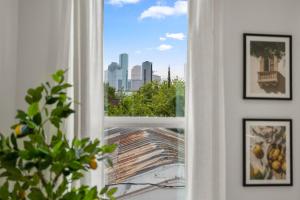 Amalfi Suite in Montrose