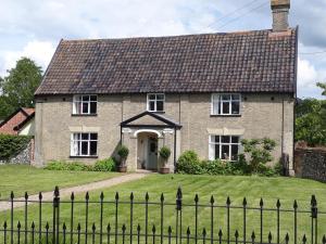 Street Farm-Metfield